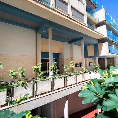 Апартаменты Homeincalpe Borumbot *